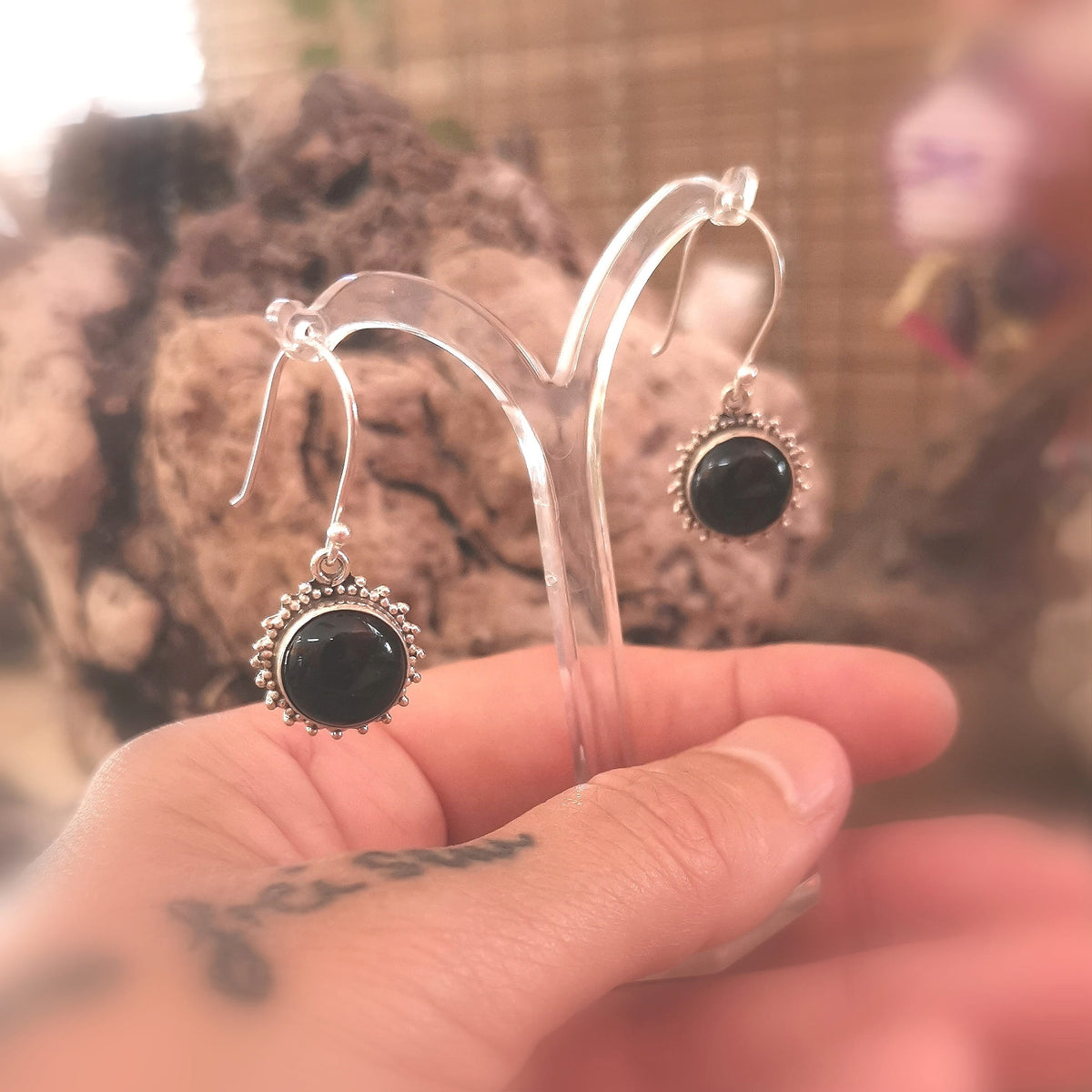 Onyx Edelstein Bali Style Ohrringe – Schutz, Stärke & innere Ruhe