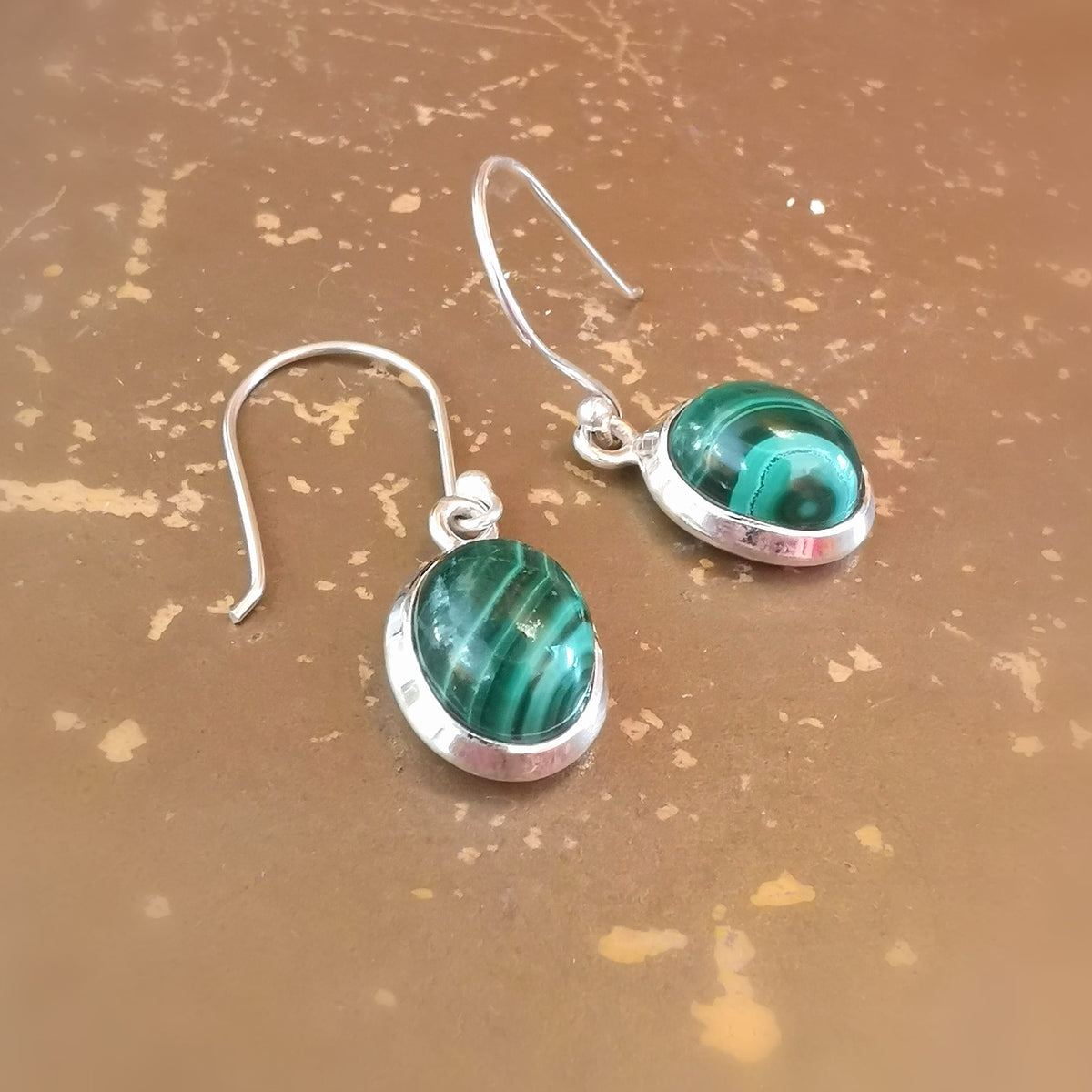 Malachit Sterlingsilber Edelstein Ohrringe – Harmonie, Herzensenergie & innere Balance