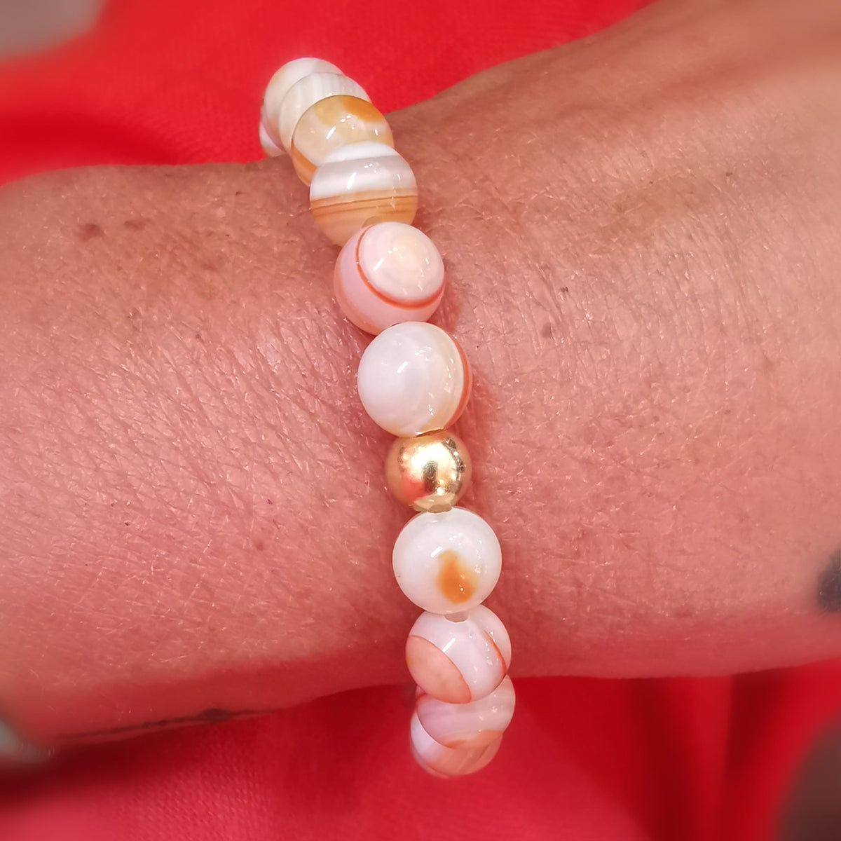 Sardonyx Karma Edelstein Armband „Licht & Liebe“ – Glück, Lebensfreude & innere Stärke