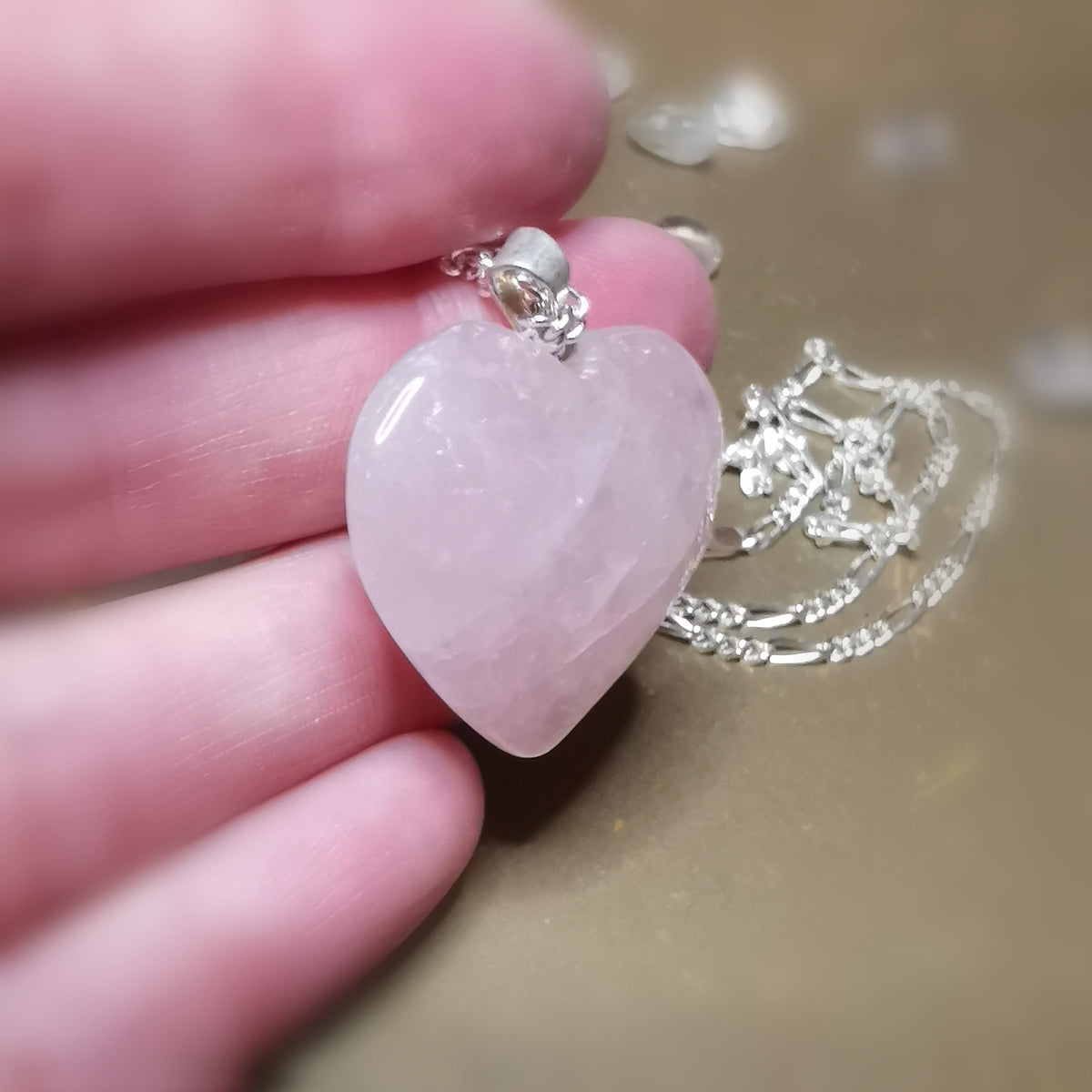 Rosenquarz Herz Sterlingsilber Kette – geweiht für Selbstliebe, Herzensheilung & Harmonie