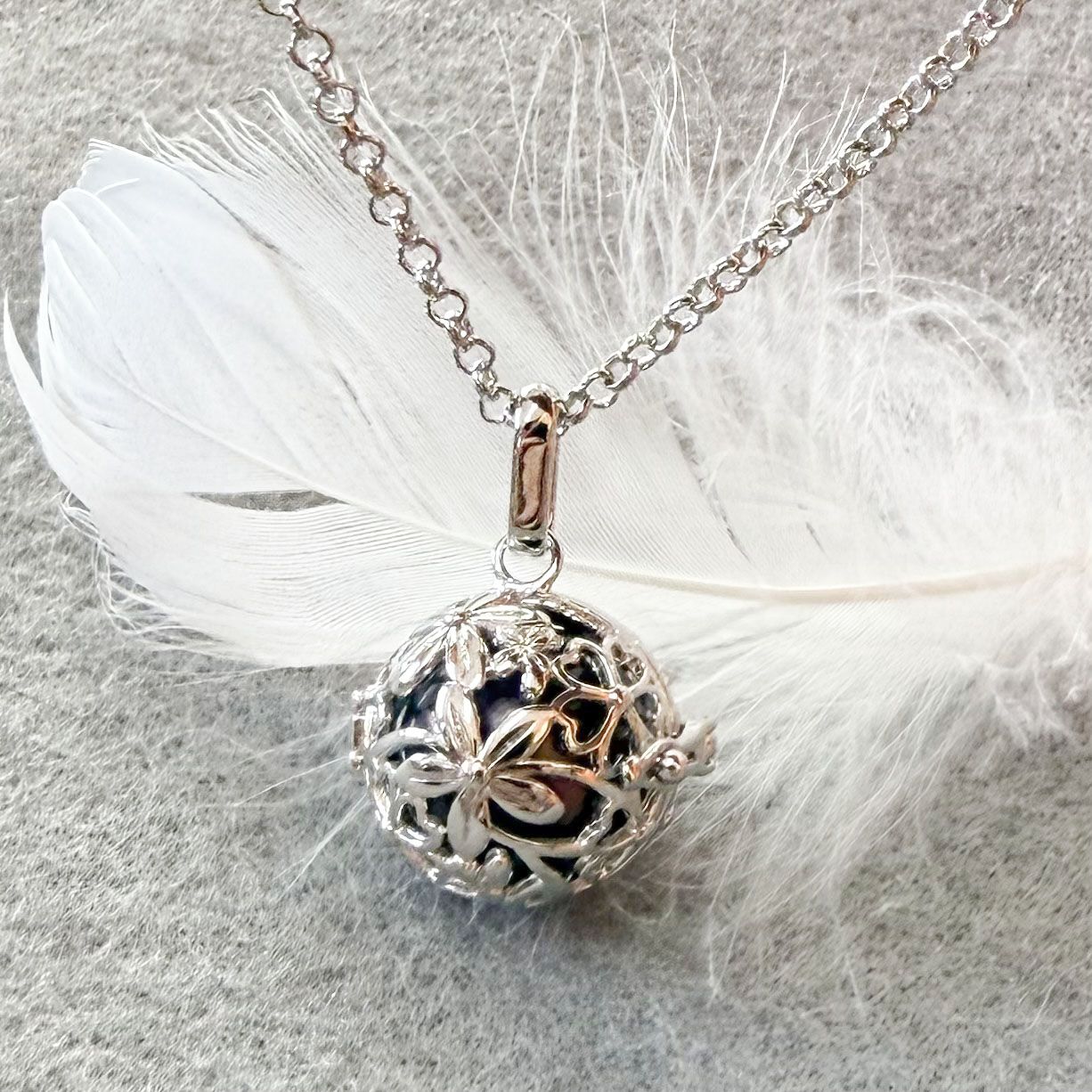 Engelsrufer Klangkugel Fashion Edelstahl Kette Schwarz – Schutz & innere Stärke