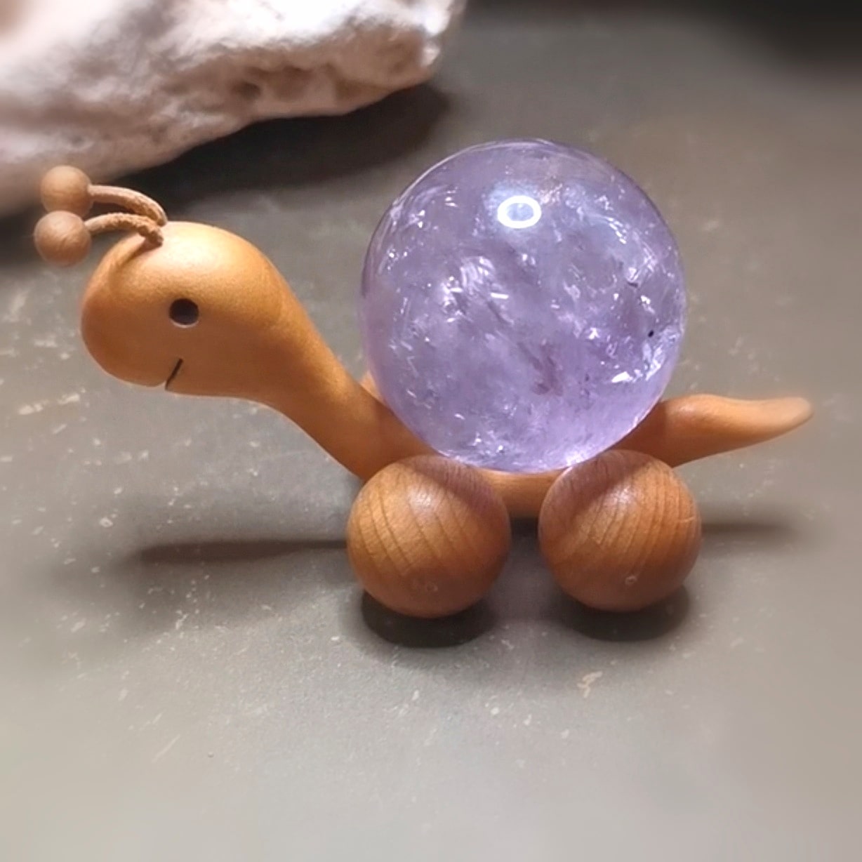 Rollbare Amethyst Edelstein Schnecke XL – geweiht für Achtsamkeit & Neubeginn