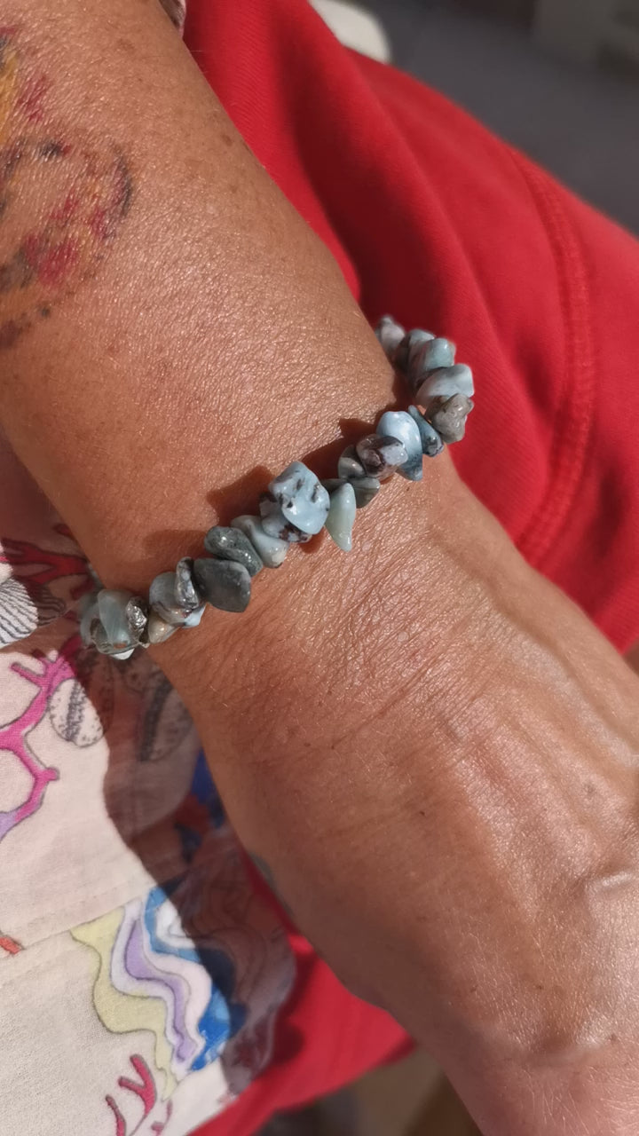 Larimar Heilstein Edelstein Armband Freiform, Leichtigkeit und Freiheit