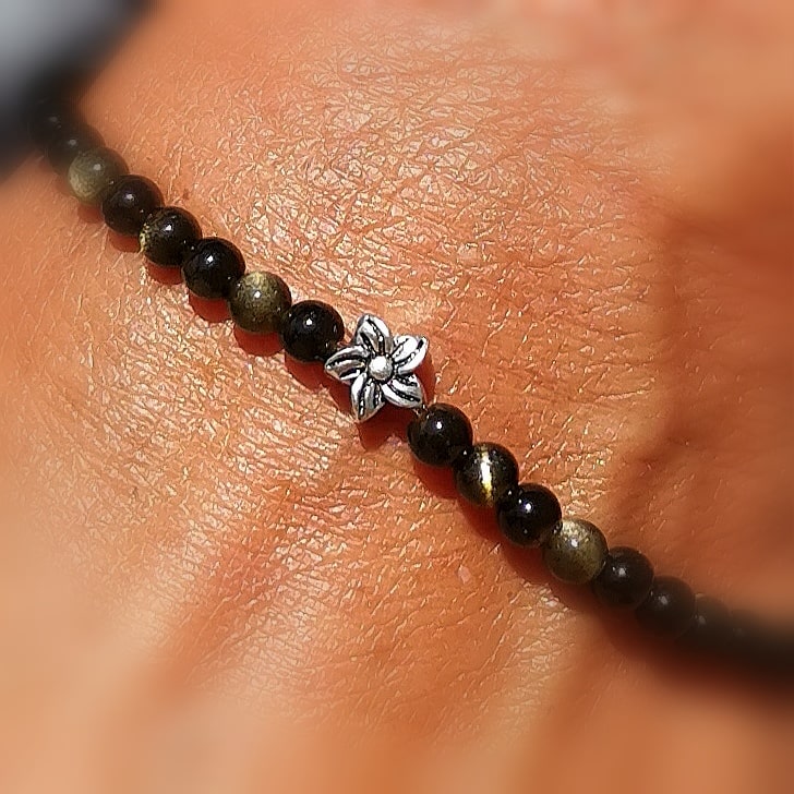 Gold Obsidian Edelstein Hibiskus Blüten Karma Armband, 3,5 mm feine Perlen, Schönheit des Lebens, samaki