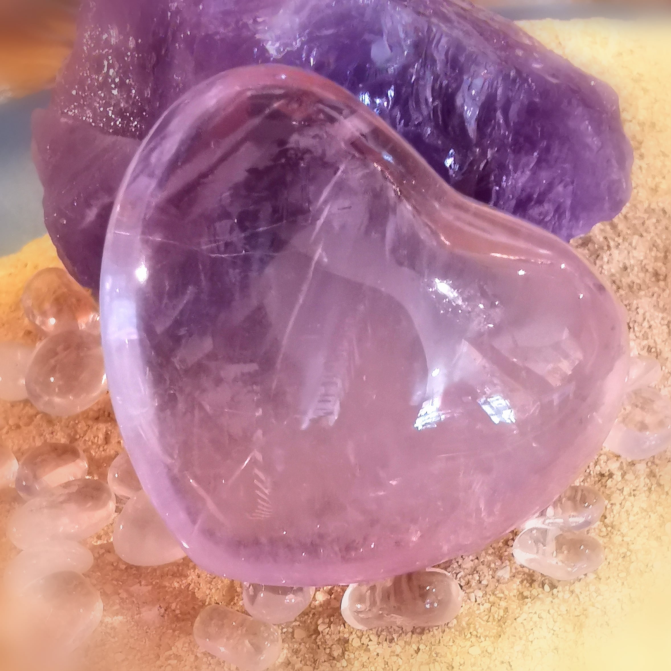 Amethyst Edelstein Handschmeichler Herz zur Entspannung und Meditation, Chakra Heilstein - Gelassenheit