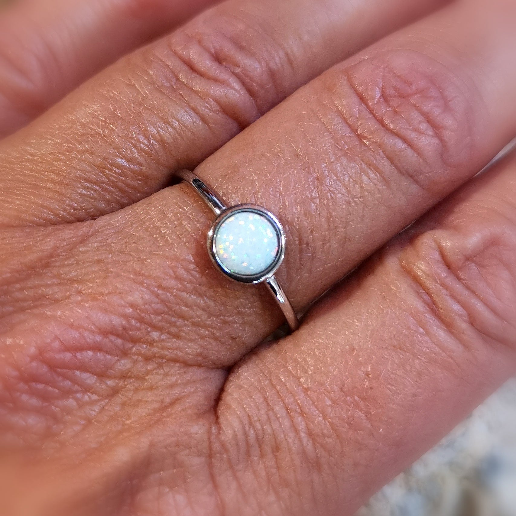 Opal Edelstein Heilstein Ring Sterlingsilber fein und klassisch, weiß - Seelentrost
