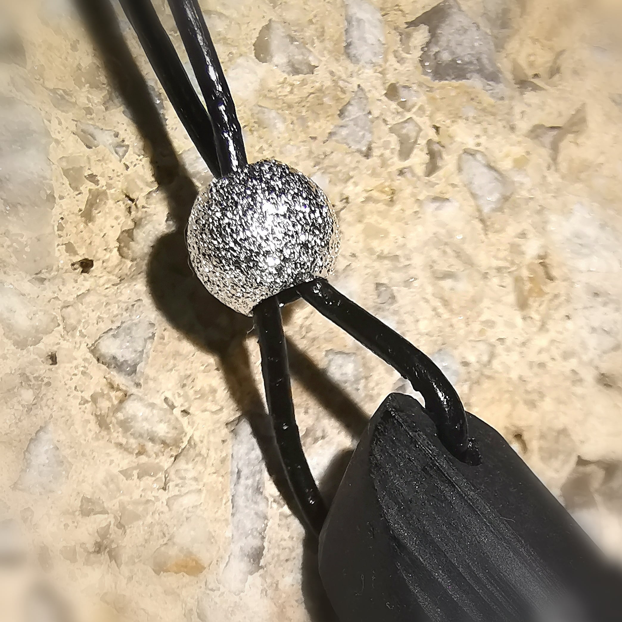 Collar de karma con turmalina: consagrado para la protección, la conexión a tierra y la claridad interior.