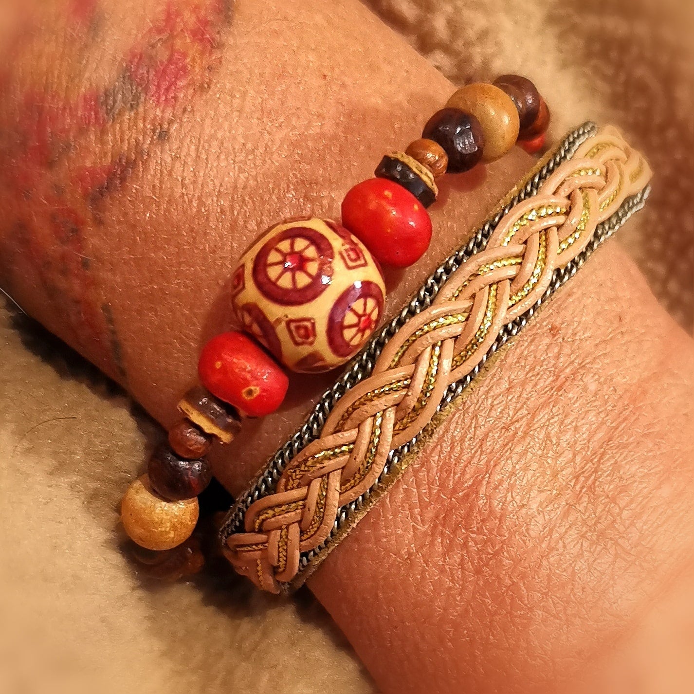 Karma Holz Kokos Armband Set mit Leder, Hippie Glücksarmband Schmuck, Lebensfreude