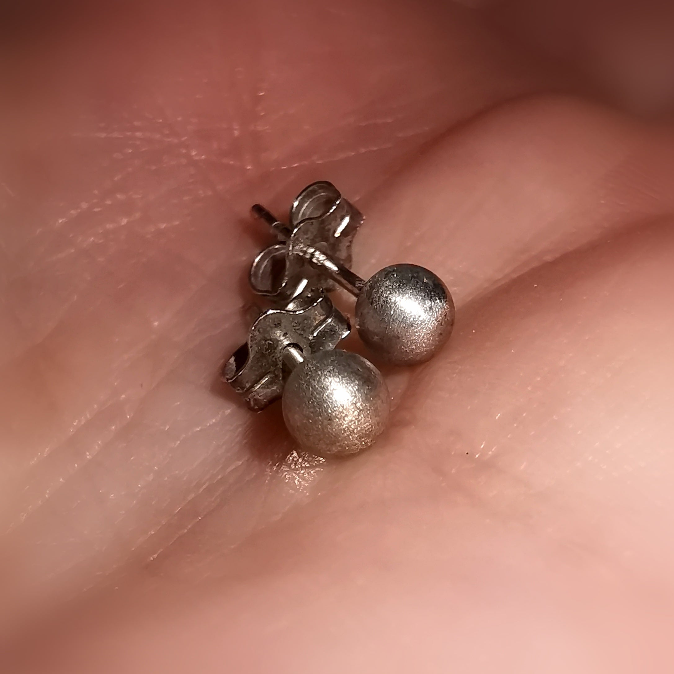 Perlen Ohrringe silberfarben Ohrstecker Sterlingsilber, 4 mm, Schönheit des Lebens