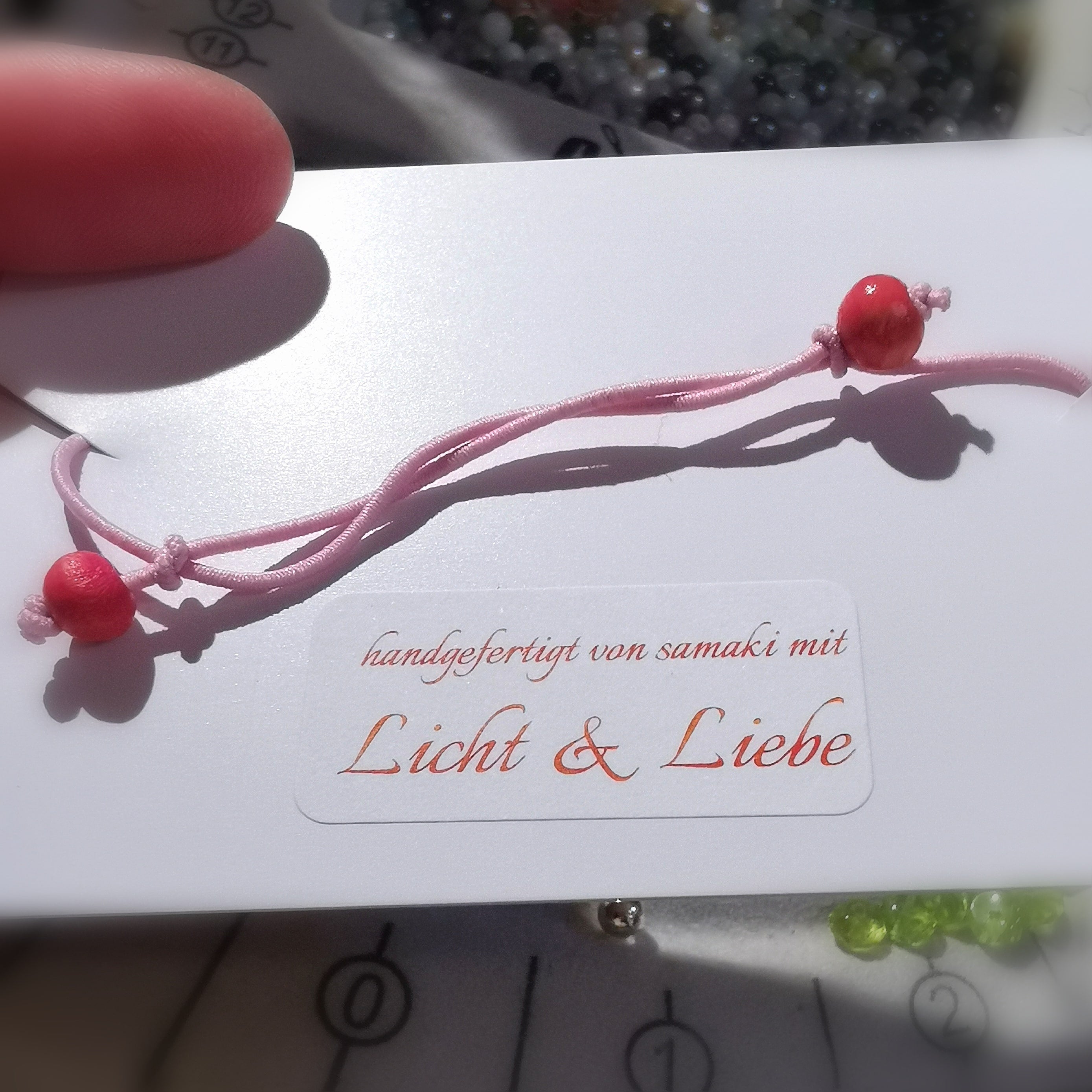 Glücks Engelchen Armband, geweiht, rosa Elastik Band und Holzperlen, make a wish, wünsche dir etwas